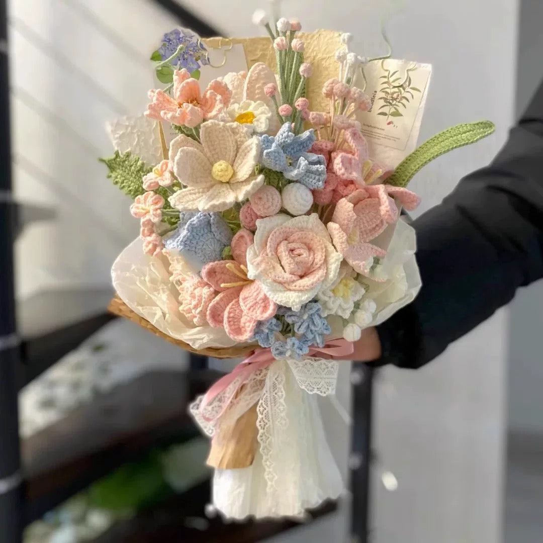 Crochet Rabbit&Rose Mixed bouquet