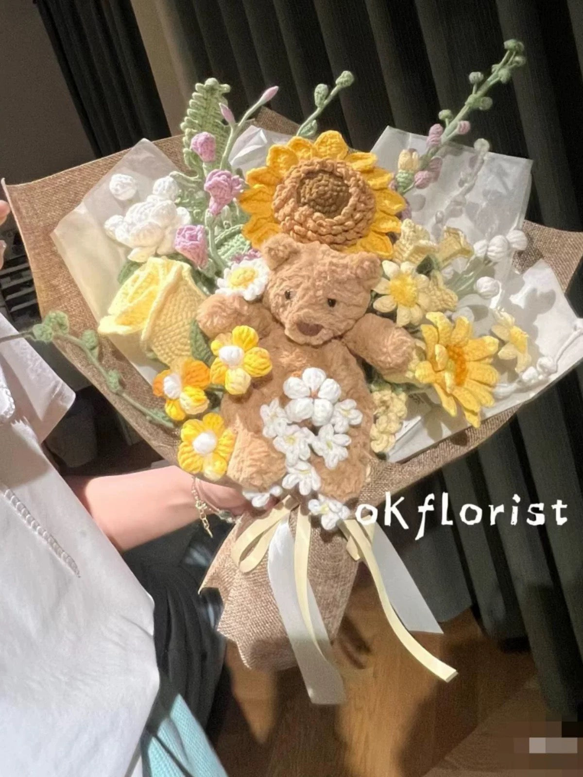 Crochet Wine glass rose&rabbit mixed bouquet
