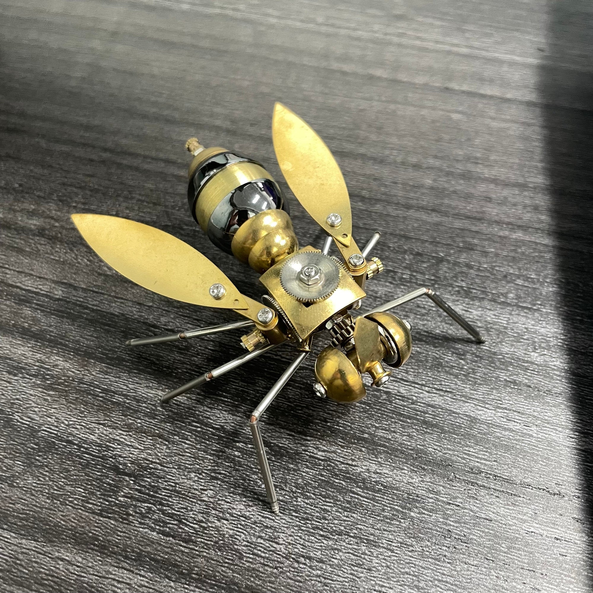 Steampunk Mechanical Big Bee A