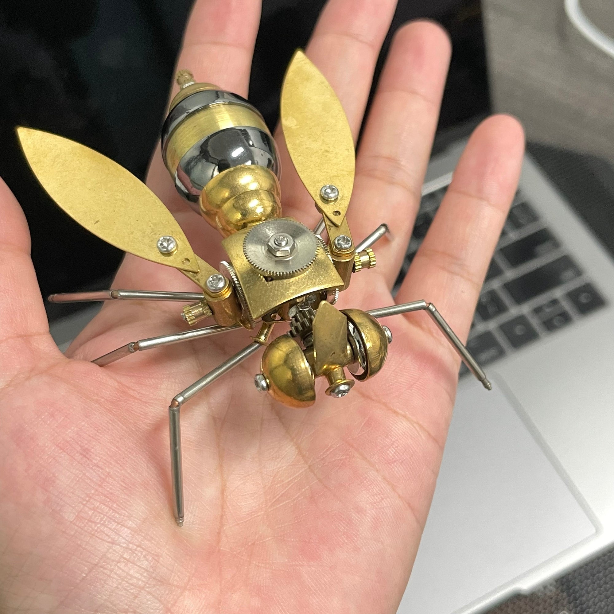 Steampunk Mechanical Big Bee A